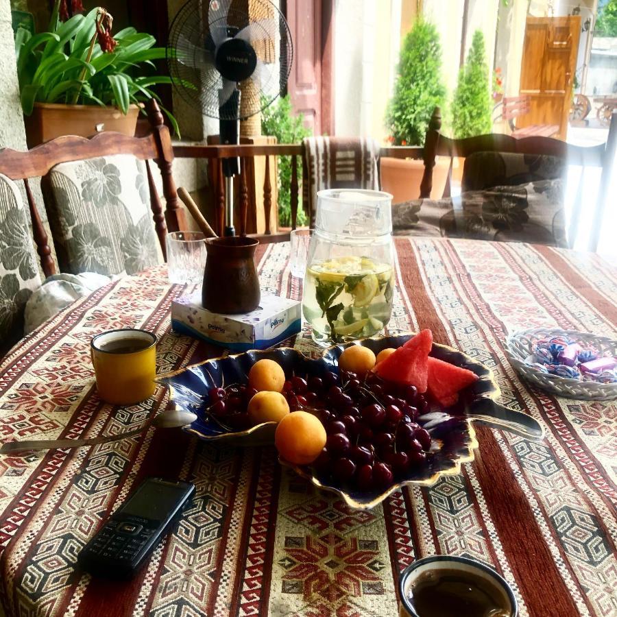 Guest House Anahit 伊杰万 外观 照片
