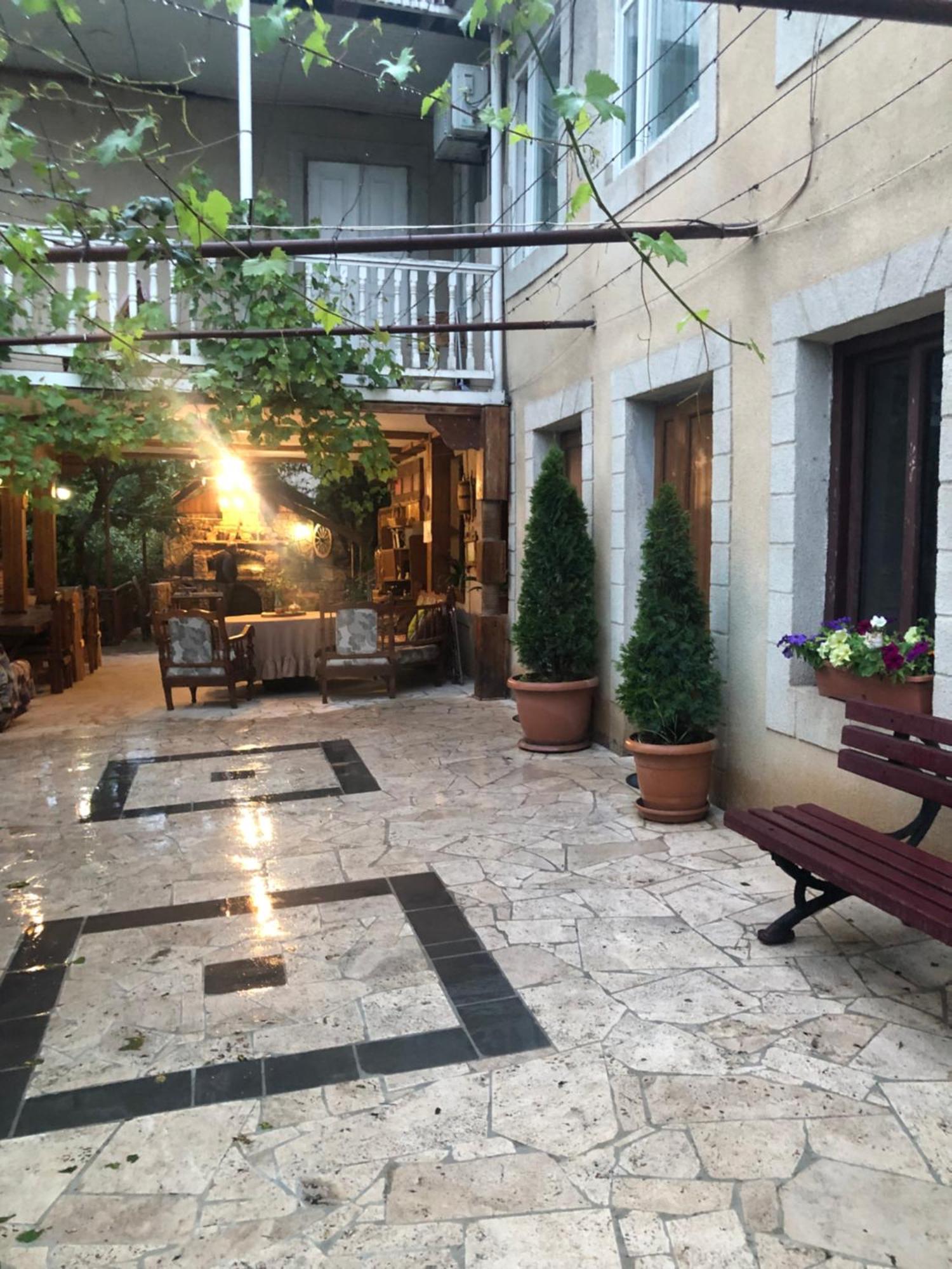 Guest House Anahit 伊杰万 外观 照片