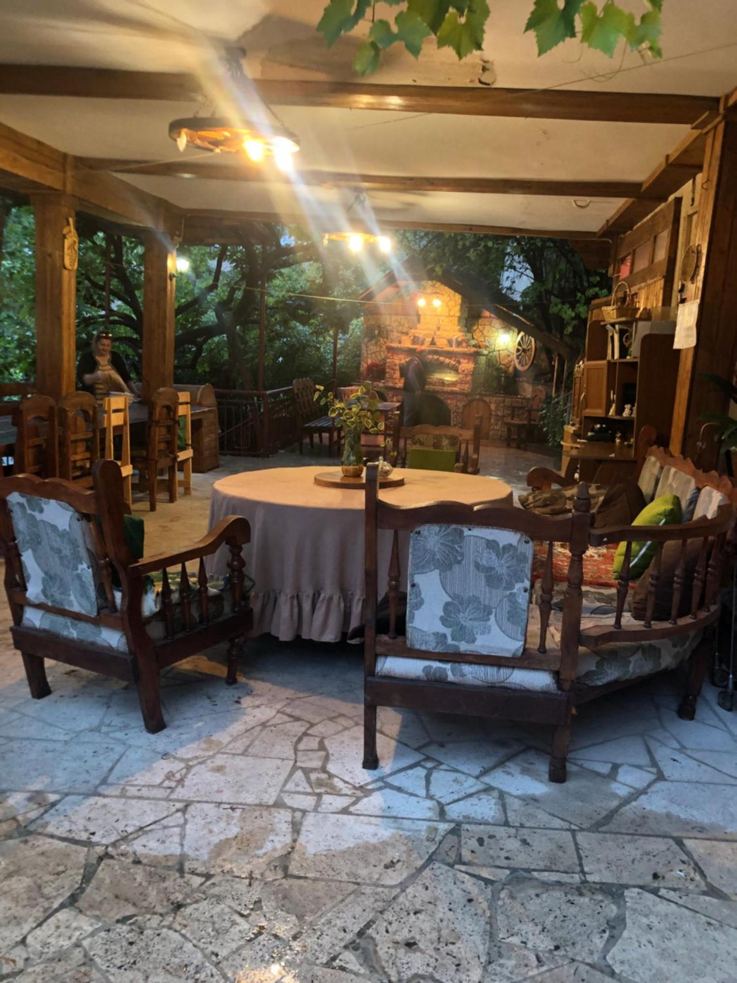 Guest House Anahit 伊杰万 外观 照片