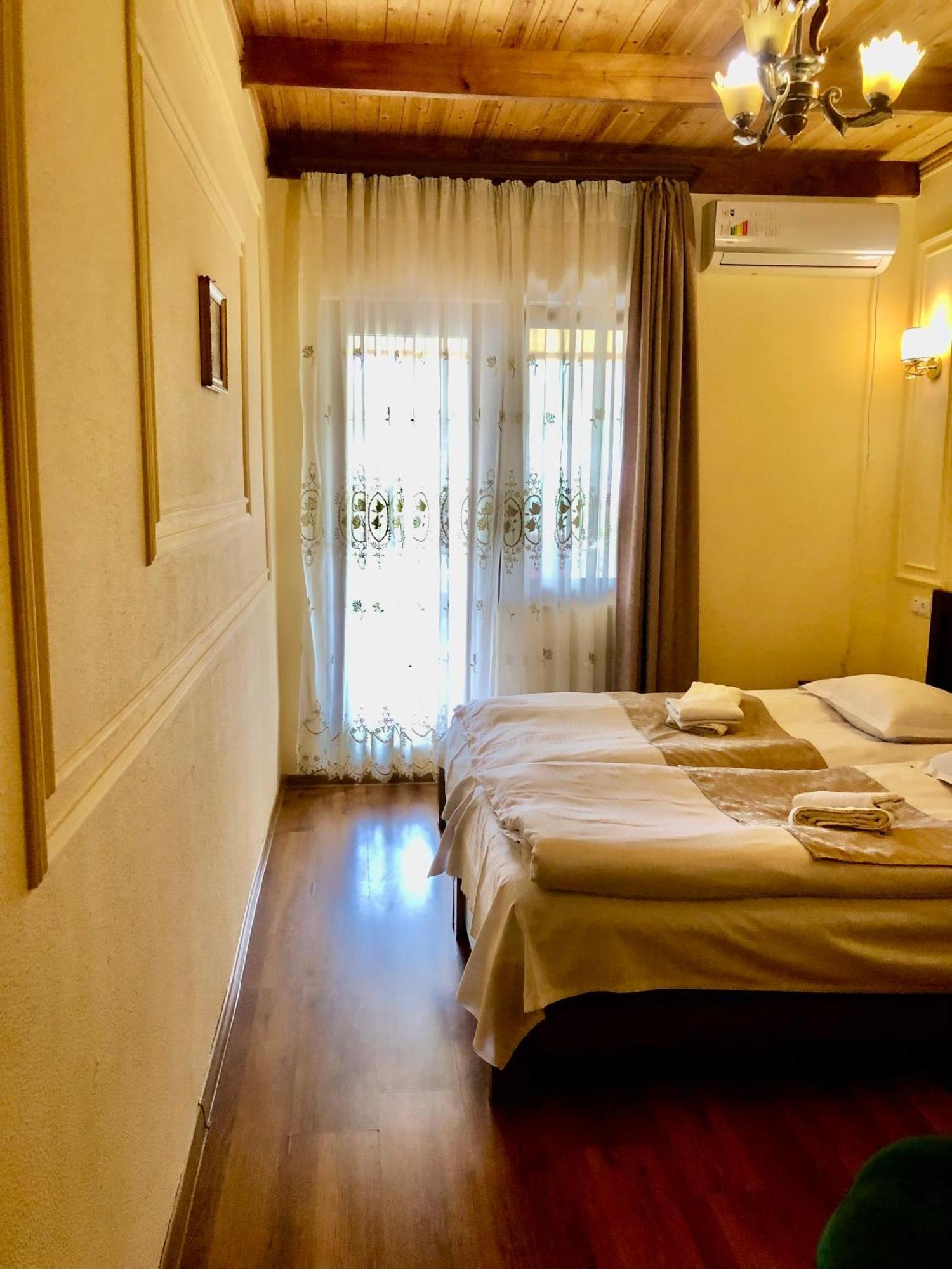 Guest House Anahit 伊杰万 外观 照片