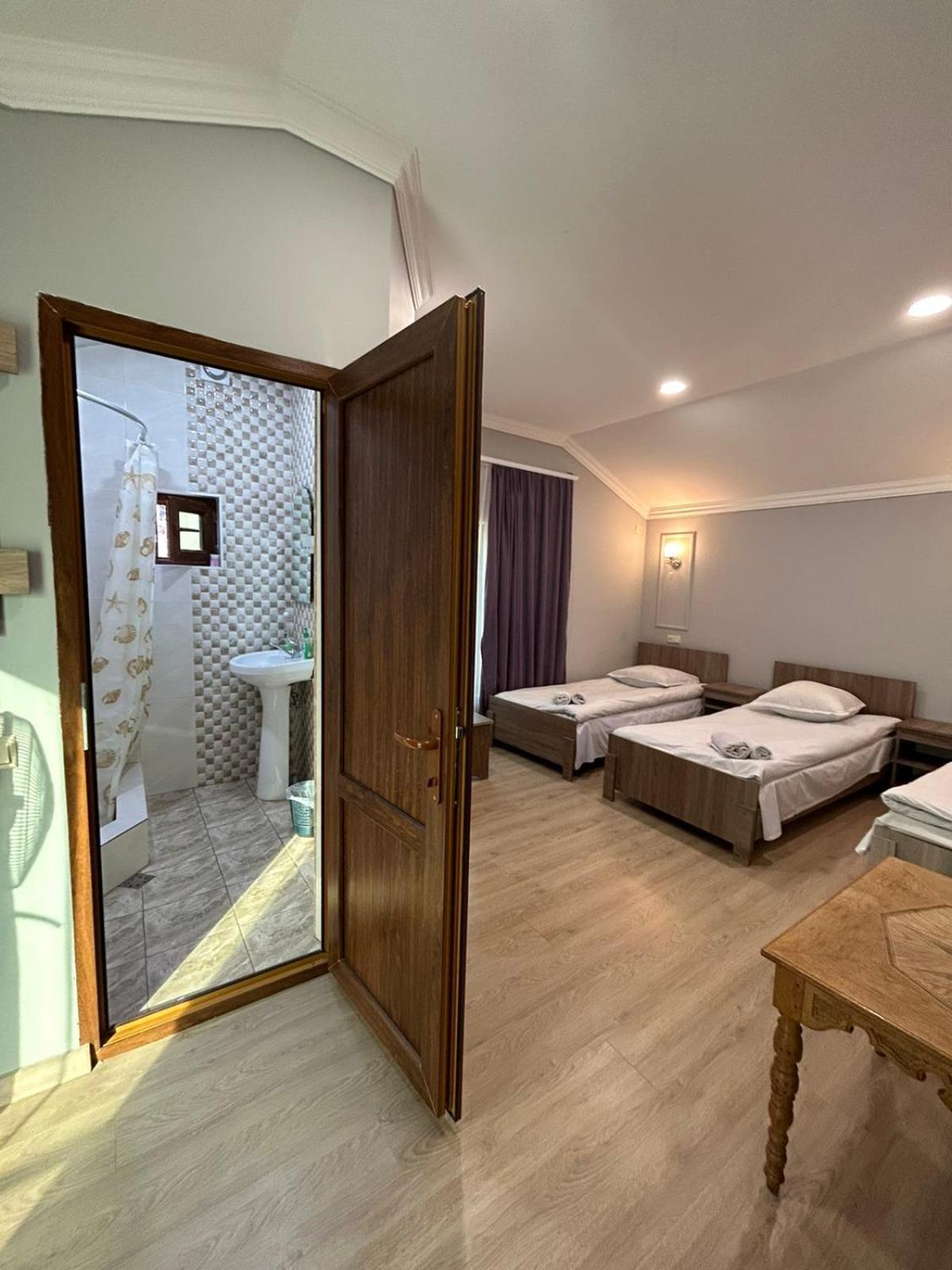 Guest House Anahit 伊杰万 外观 照片
