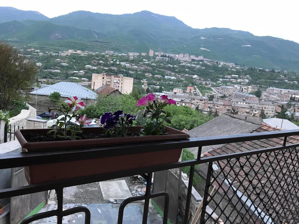 Guest House Anahit 伊杰万 外观 照片